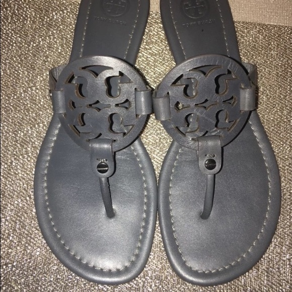 Tory Burch Shoes - Tory Burch Gray Leather Miller Sandals Size 8